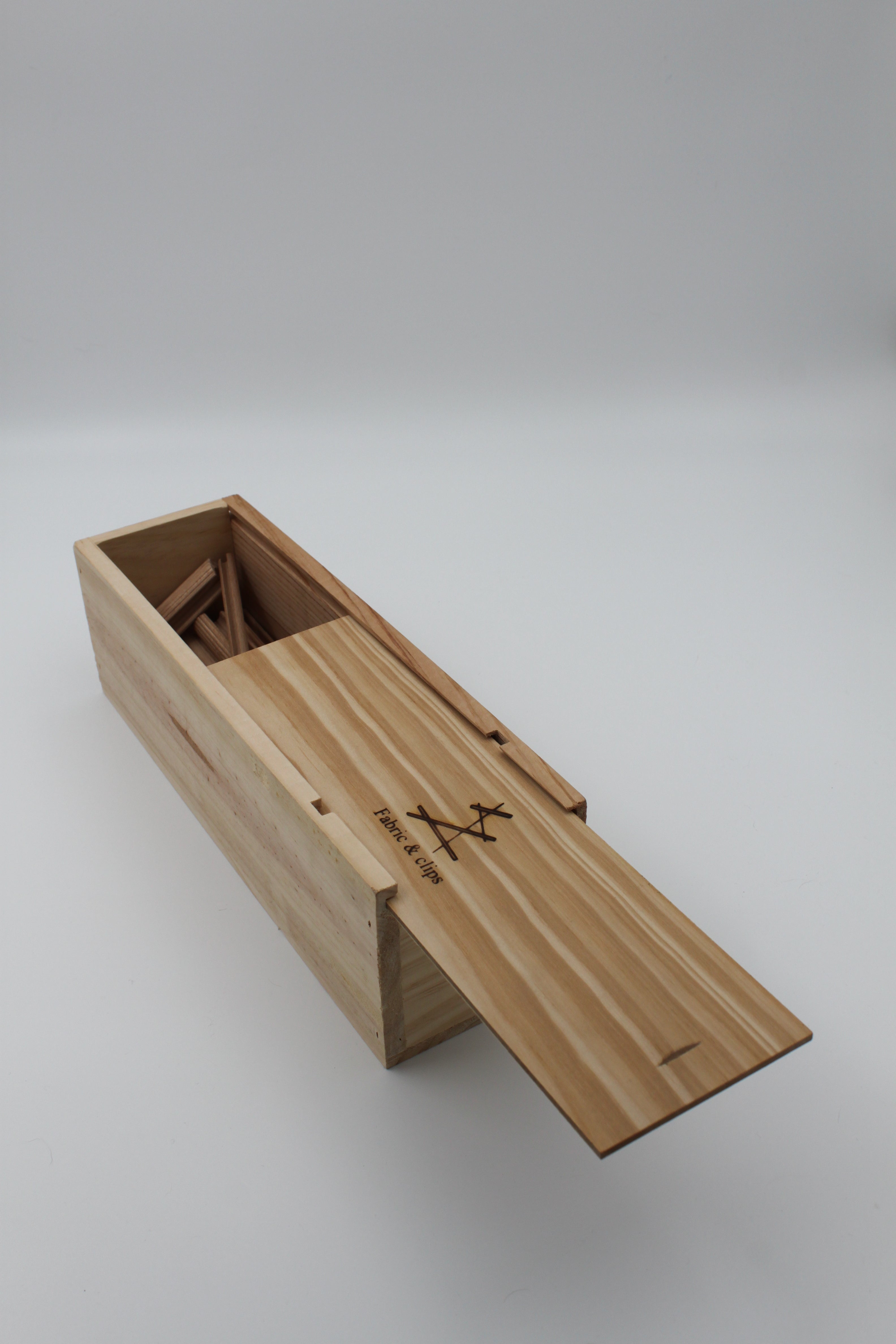 La Lampe Silva🏷️by Fabric & Clips Coffret cadeau en bois